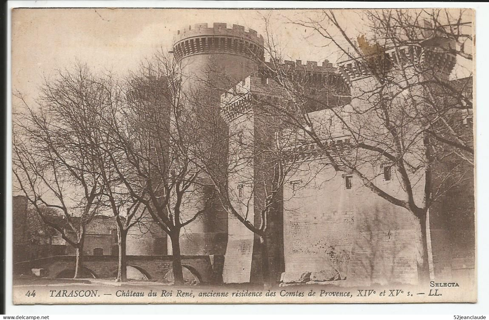 Château Du Roi René Ancienne Résidence Des Comte De Provence  1919    N° 44 - Tarascon