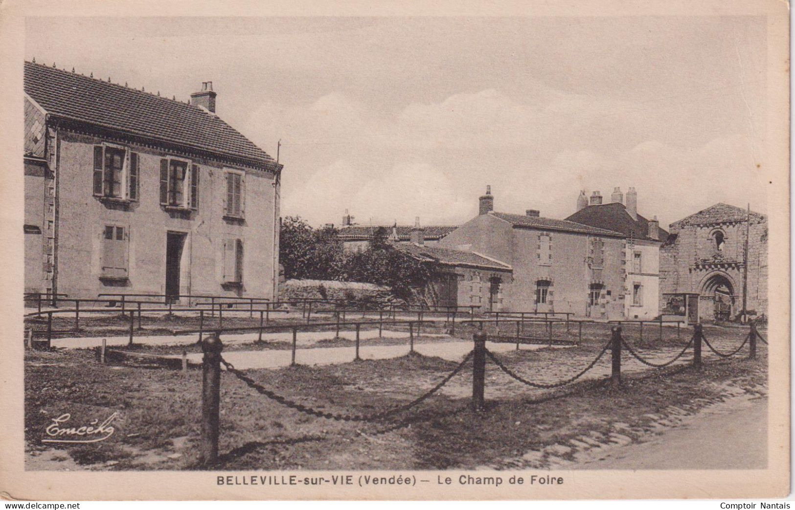 BELLEVILLE-sur-VIE (Vendée) - Le Champ De Foire - Autres & Non Classés