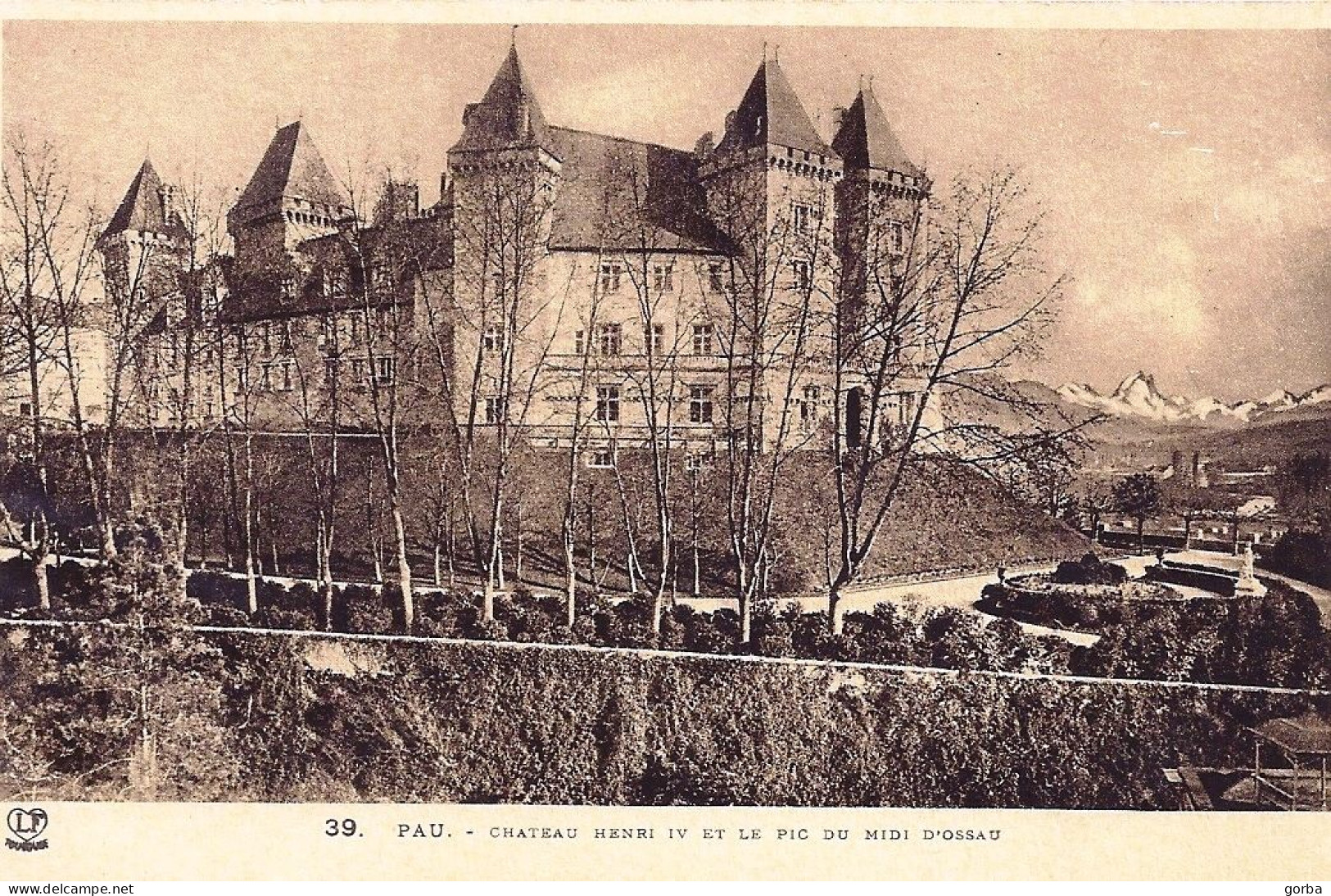 *Lot de 24 CPA  - 64 - PAU - le château Henri IV (Possibilité de vente au détail 4.50€ la carte)