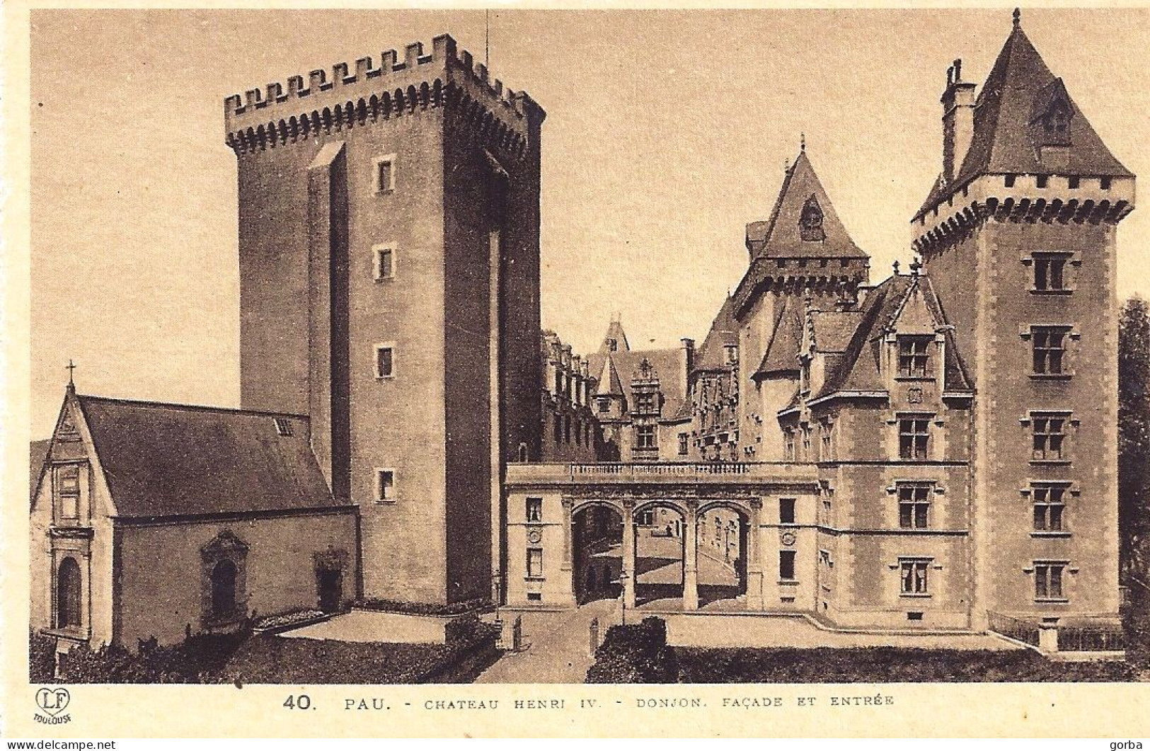 *Lot de 24 CPA  - 64 - PAU - le château Henri IV (Possibilité de vente au détail 4.50€ la carte)