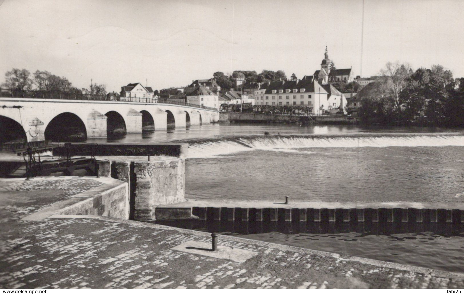 GRAY BARRAGE SUR LA SAONE - Gray