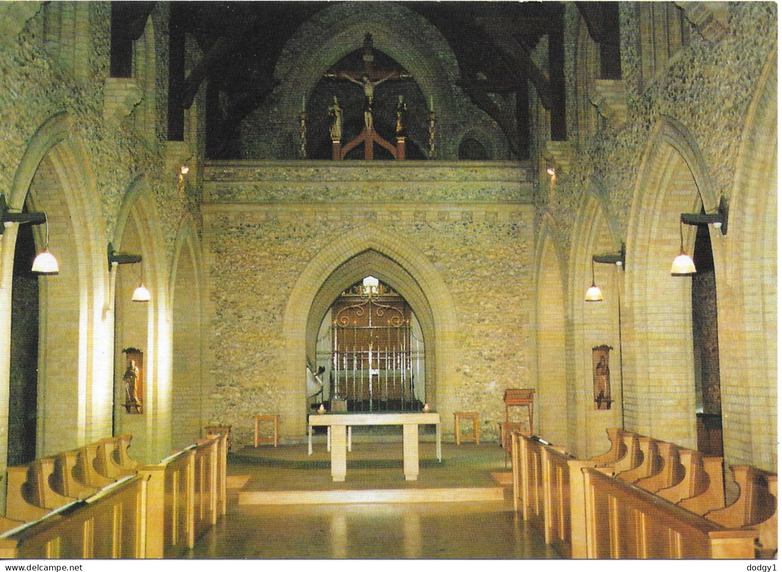 ABBEY OF OUR LADY AND SAINT JOHN, ALTON, ENGLAND. UNUSED POSTCARD   Mm3 - Churches & Convents