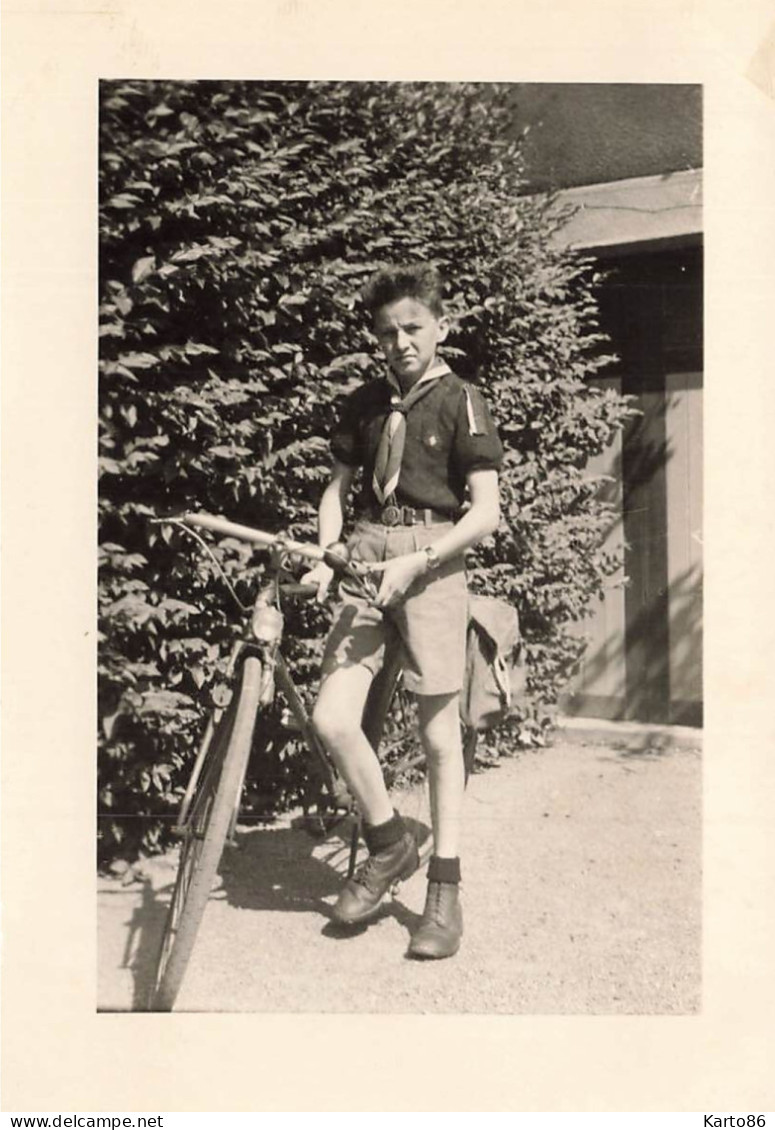 Scoutisme * Scout En Tenue Et Son Vélo Ancien Cycle * Scouts Jamborée * Photo Ancienne 10x7.5cm - Pfadfinder-Bewegung