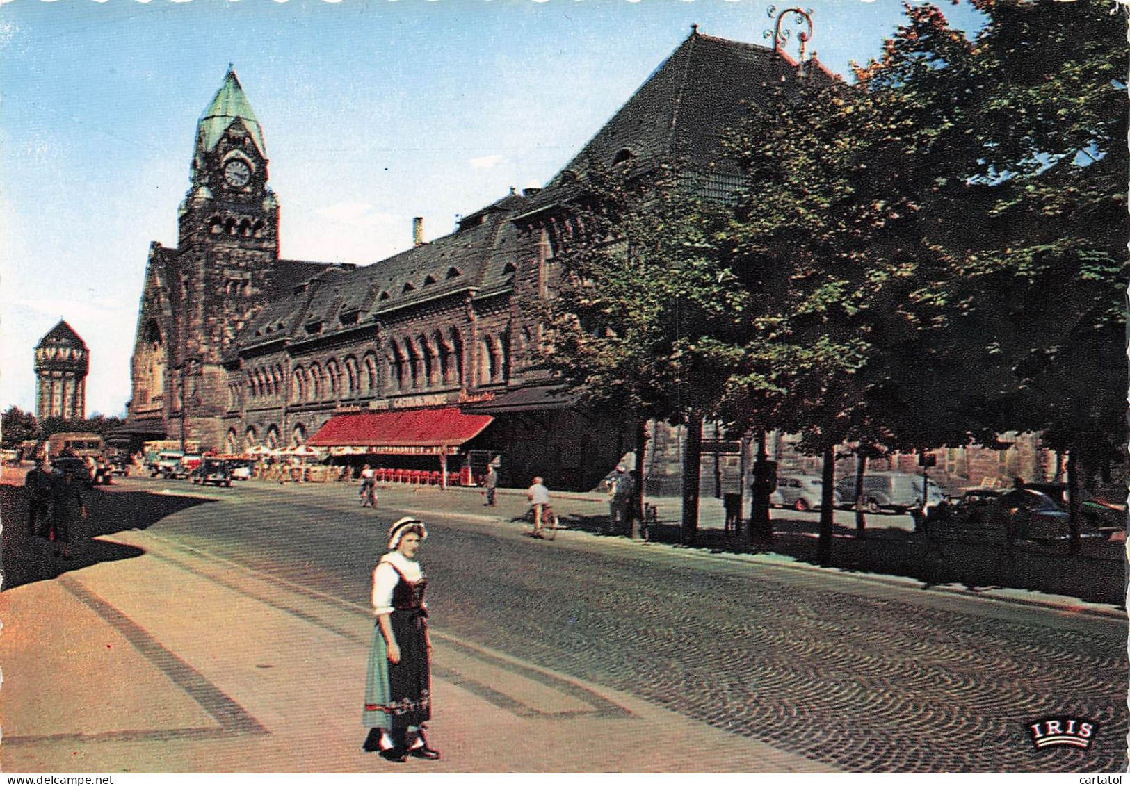 Jeune Lorraine Et La Gare De METZ - Metz