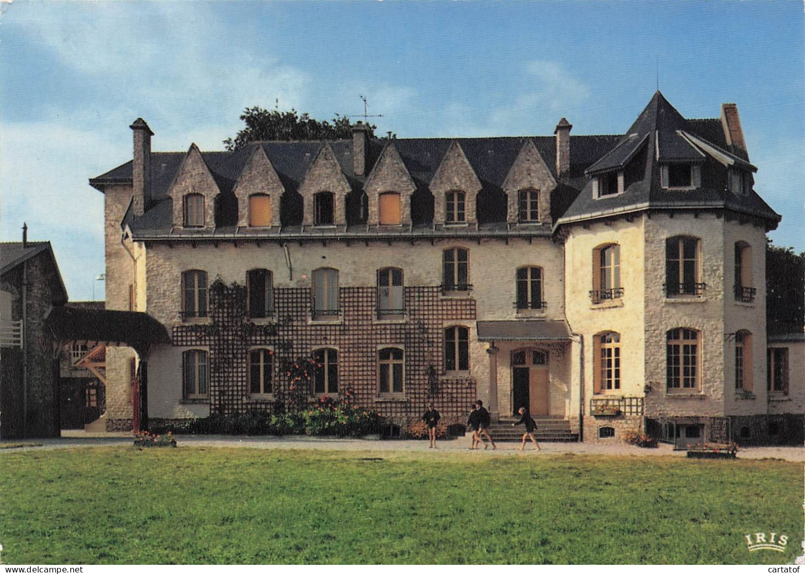 Château De SURVILLE . Colonie De Vacances De Boulogne Billancourt . - Autres & Non Classés