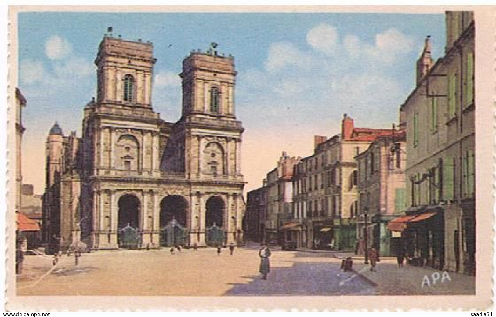 32     D AUCH    PLACE  ET BASILIQUE SAINTE MARIE - Auch