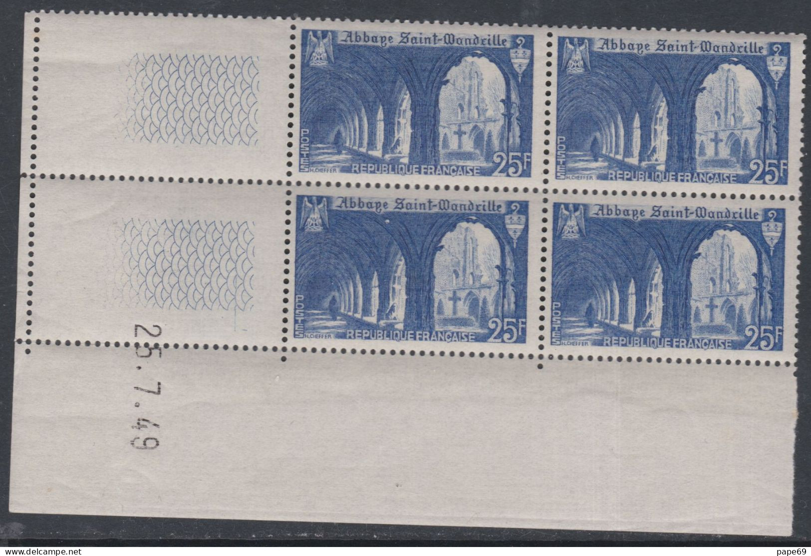 France  N° 842 XX  Abbaye De S-Wandrille En Bloc De 4 Coin Daté Du 25 / 7 / 49 ;  Sans Charnière, TB - 1940-1949