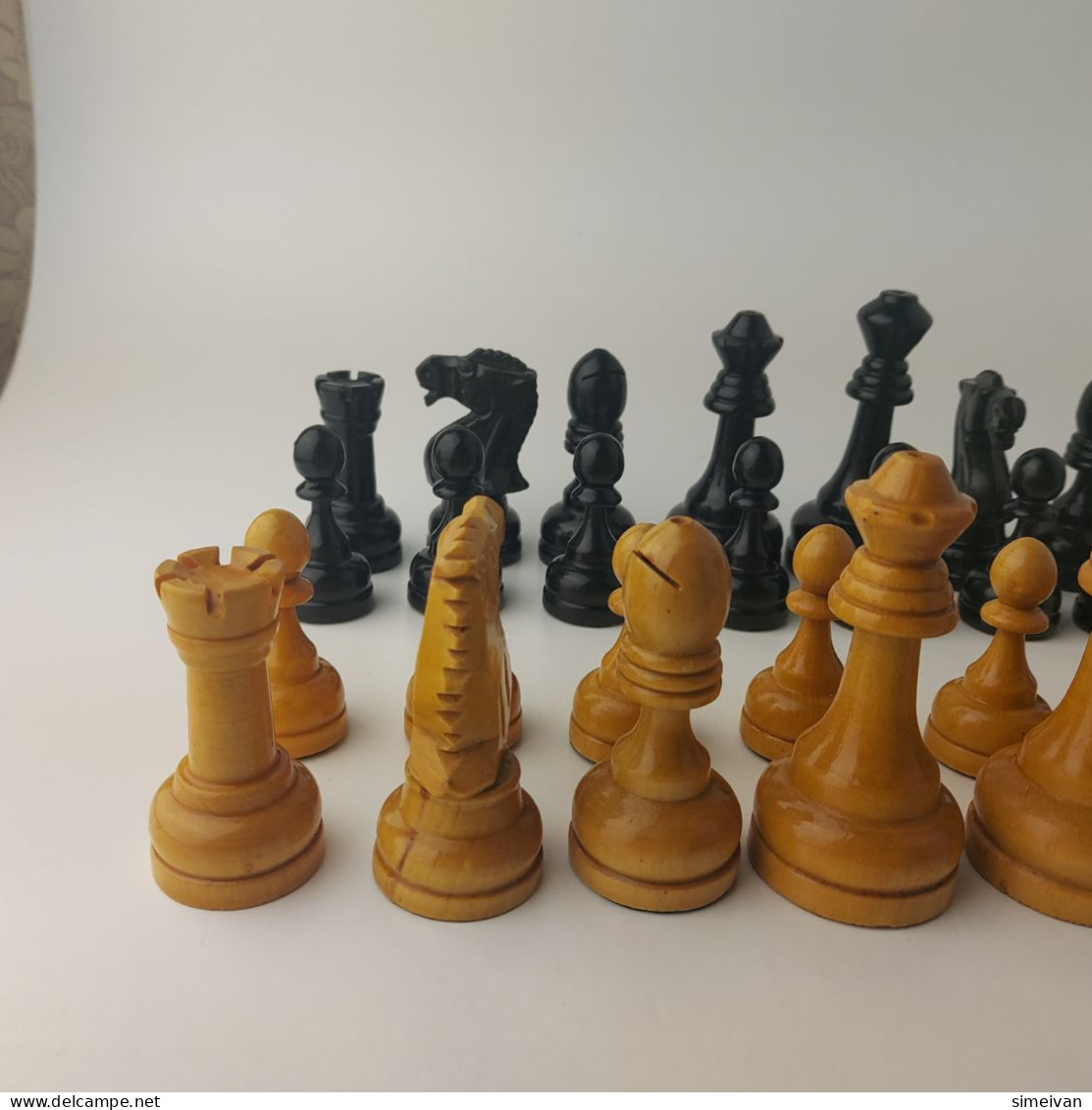 Vintage Chess Figures Set Carved Wooden 32 Pieces Black White Figures #5539 - Denk- Und Knobelspiele