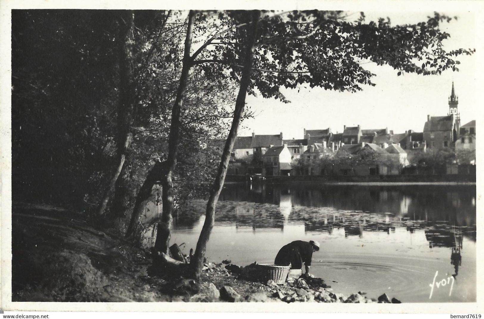 29  Huelgoat Les Bords De L'etang - Huelgoat