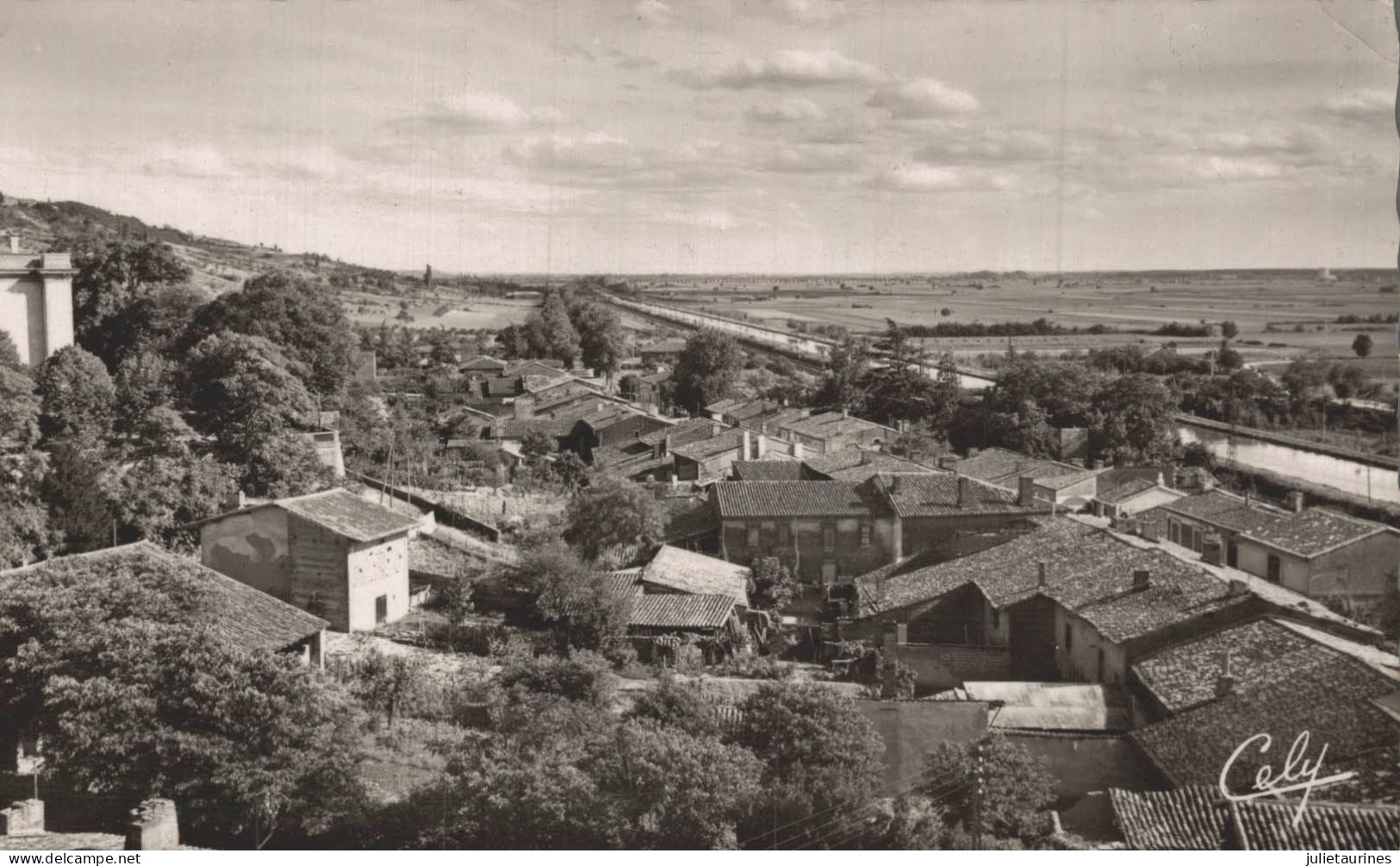 31 POMPIGNAN VUE GENERALE PRISE DU CLOCHER CPSM BON ETAT - Other & Unclassified