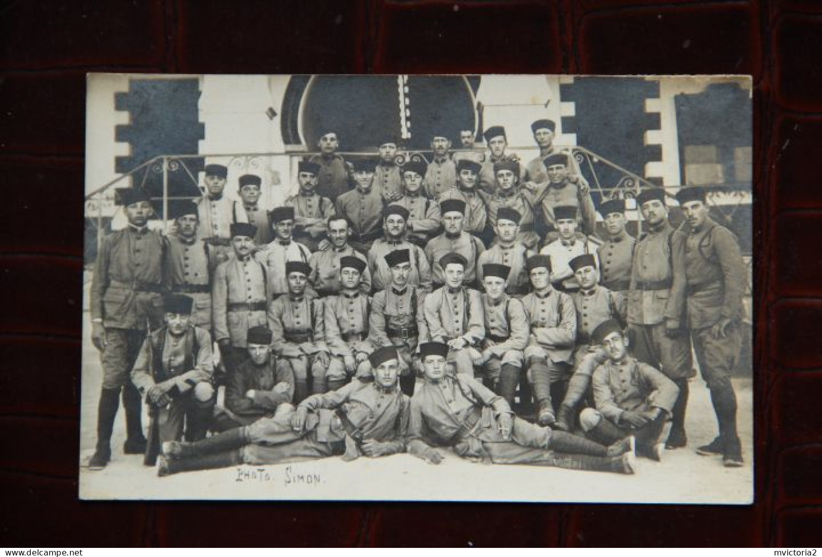 MILITARIA - TUNIS : Carte Photo Du Régiment Du 4ème ZOUAVE - Regimente