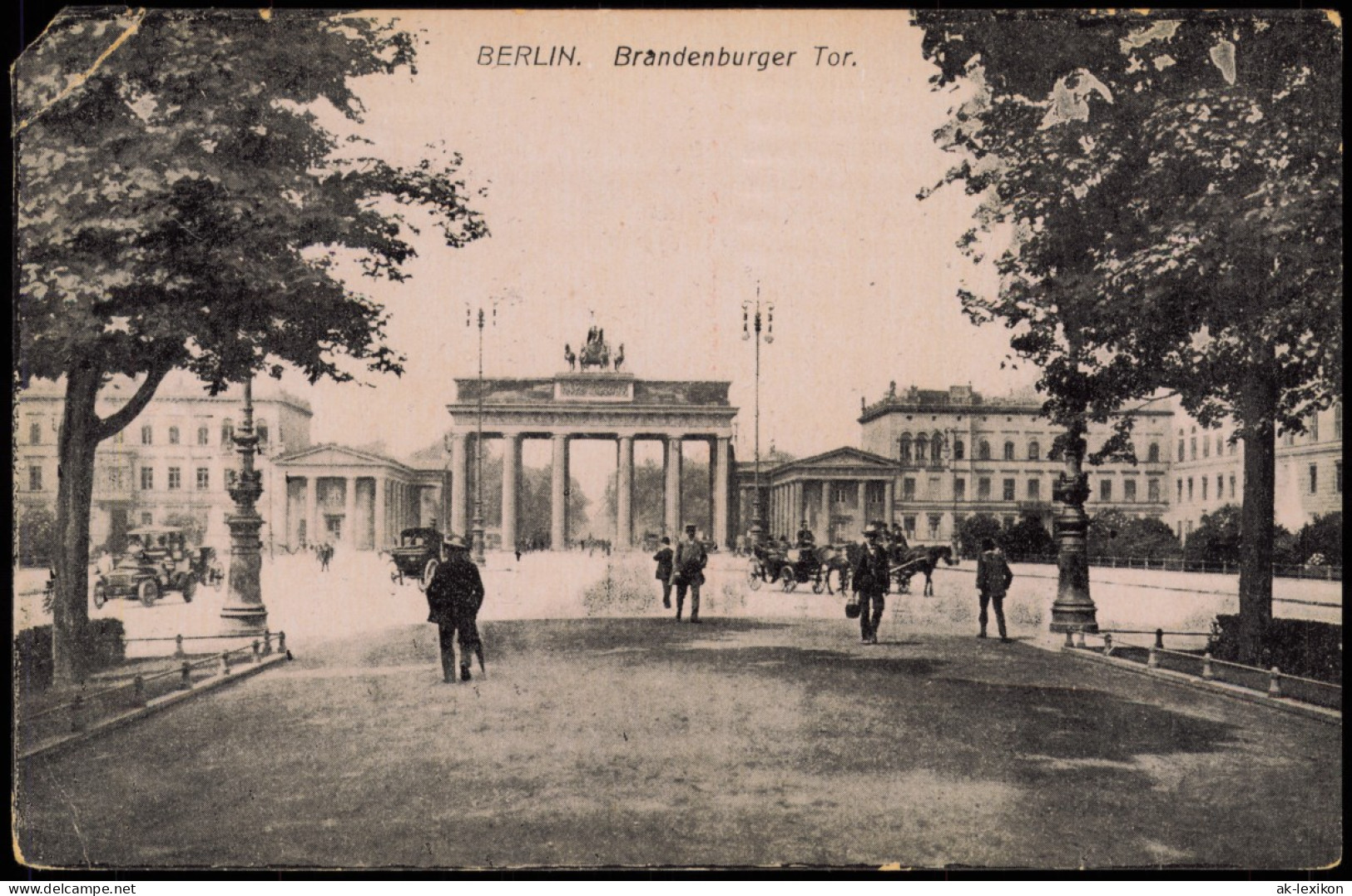 Ansichtskarte Mitte-Berlin Brandenburger Tor, Straßenszene 1918 - Porta Di Brandeburgo