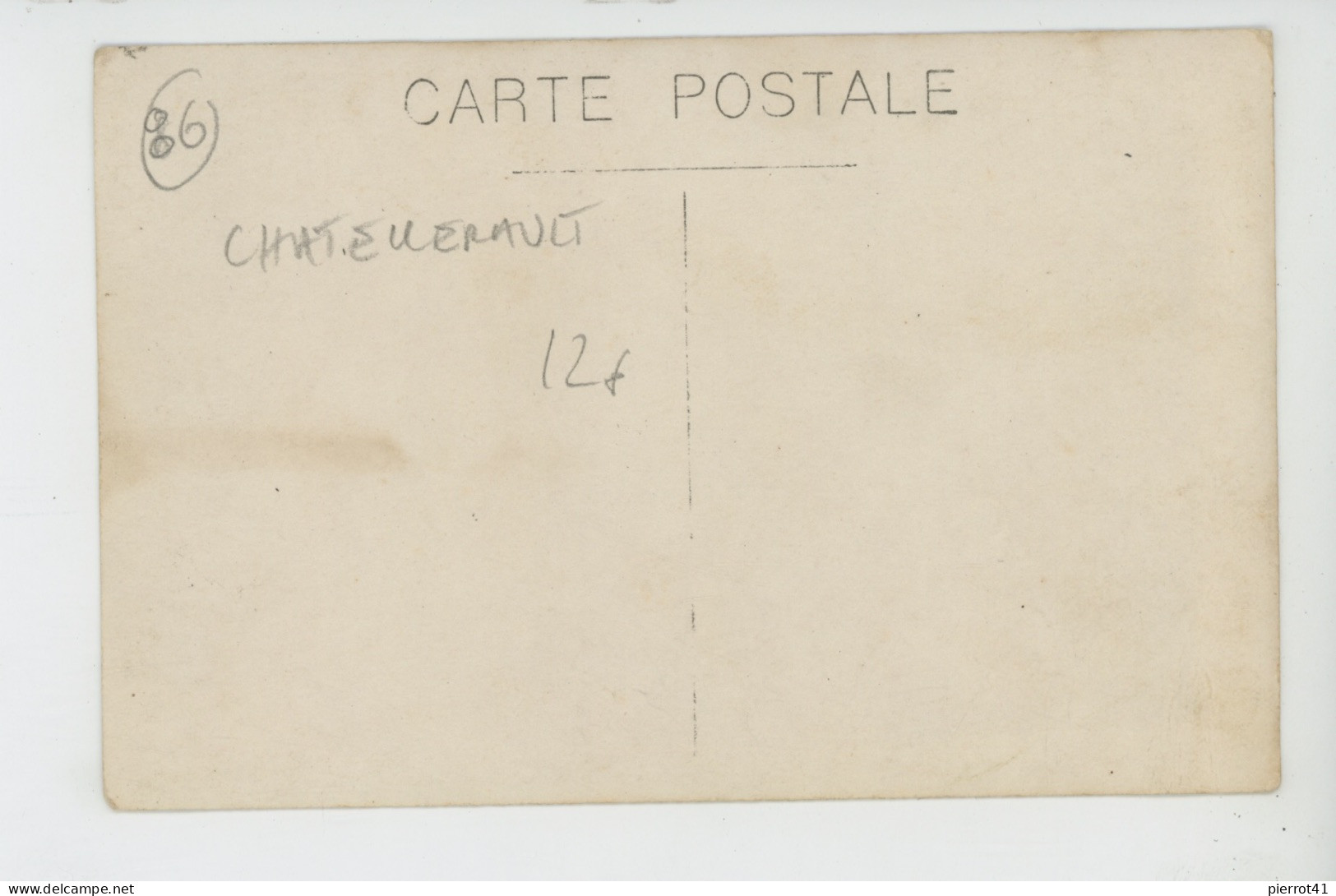 GUERRE 1914-18 - CHATELLERAULT - Carte Photo Militaires Posant En 1918 "Vive La Classe 19 - Chatellerault - Avril 1918" - Chatellerault