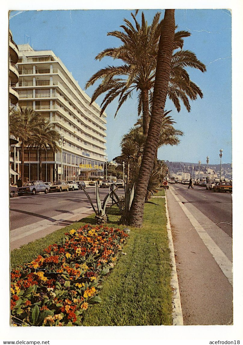 Nice - La Promenade Des Anglais Et L'Hôtel Méridien - Autres & Non Classés
