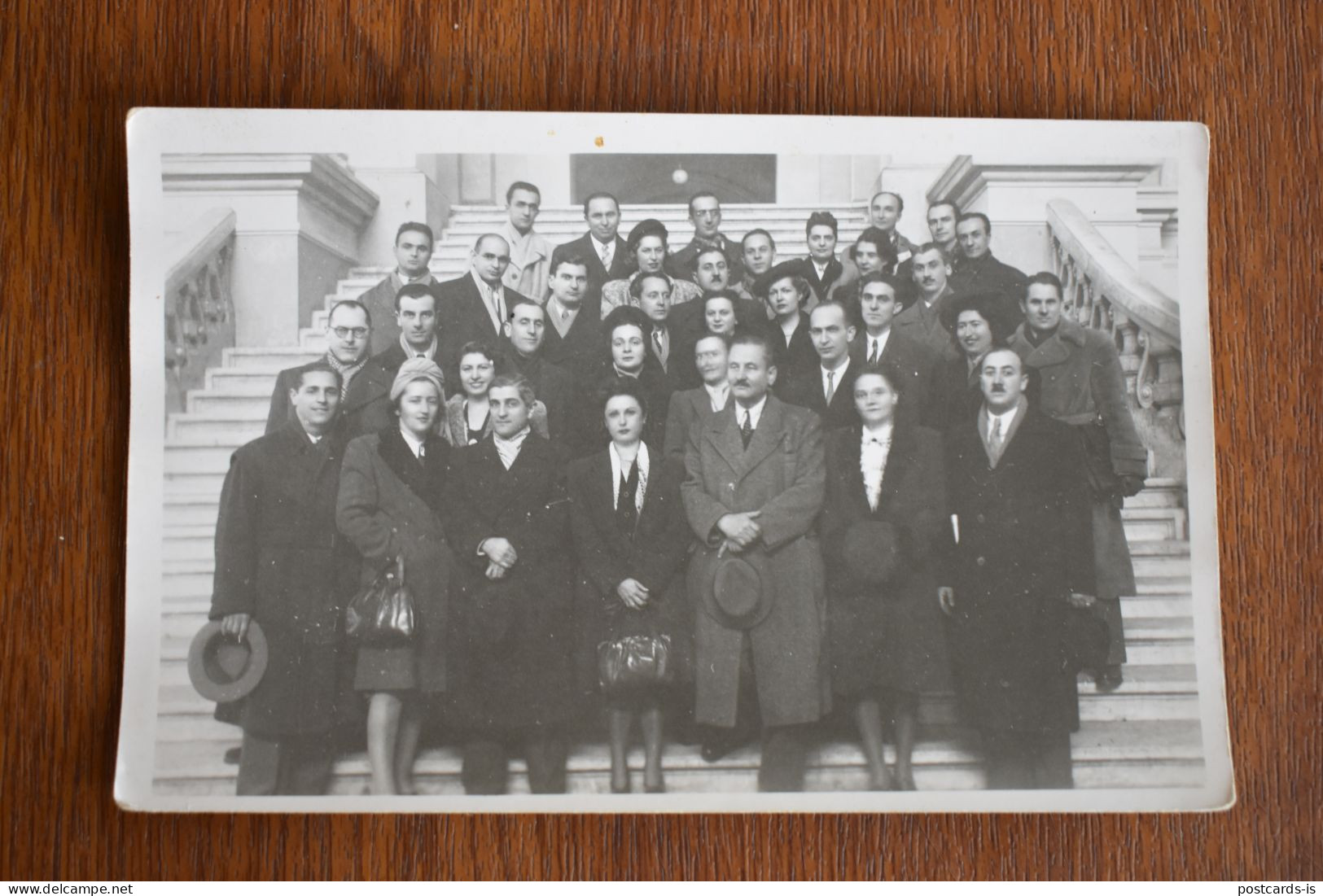 F2026 Photo Romania 1947 Important People On The Stairs - Fotografía