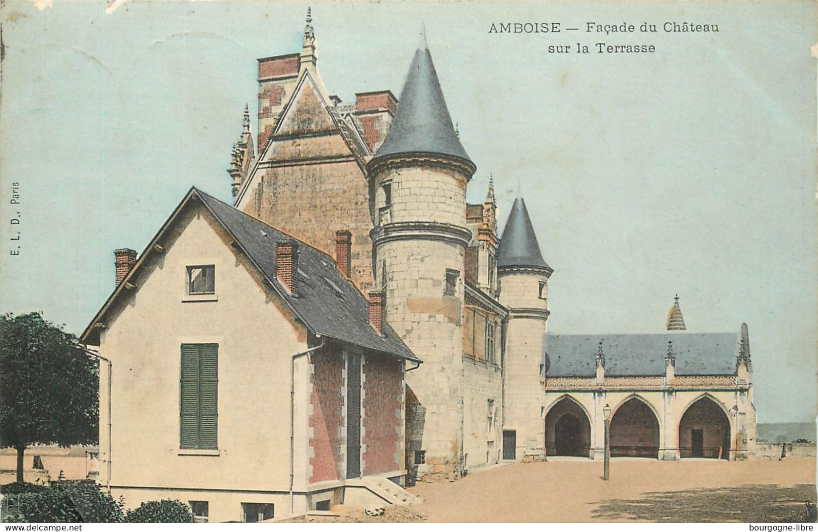 Amboise Façade Du Château Sur La Terrasse - Amboise