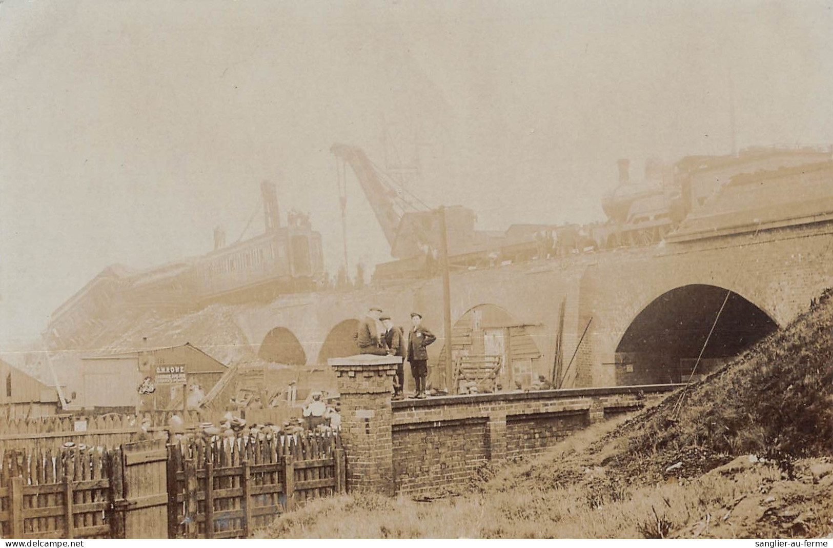 CPA CHEMIN DE FER / ACCIDENT FERROVIAIRE / RAILWAYS / ACCIDENT AT GRANTHAM / 19 09 1906 / 3 CARTES PHOTO - Other & Unclassified