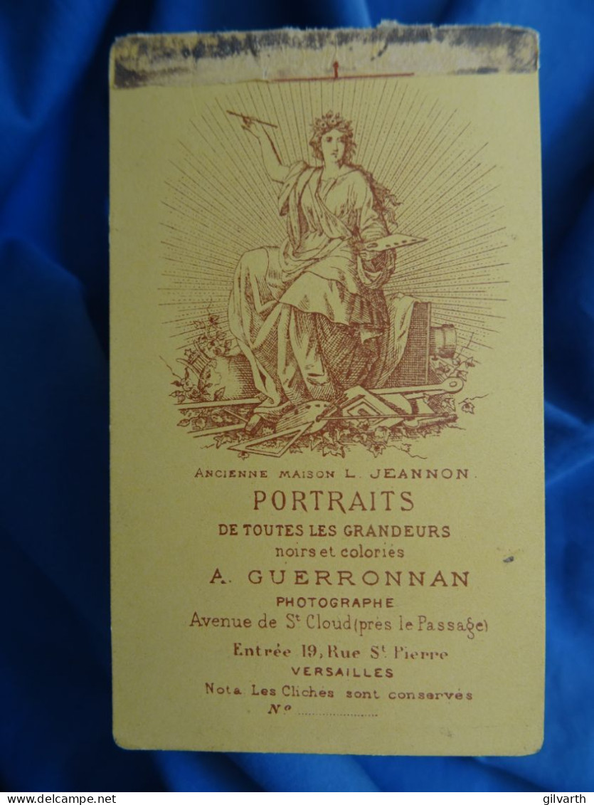 Photo Cdv Guerronnan, Versailles - Jeune Garçon En Robe à Rayures, Ca 1880 L678 - Old (before 1900)