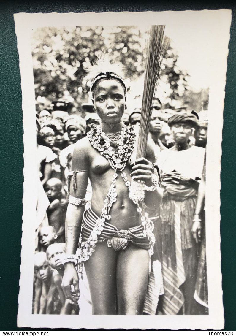 Féticheuse De Savé En Tenue De Danse, Ed Labitte, N° 10 - Dahomey