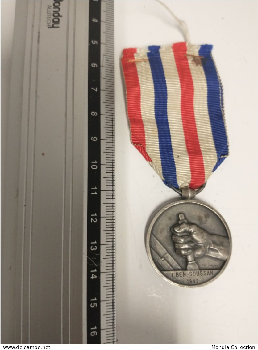 MEDAILLE DES CHEMINS DE FER BEN SOUSSAN 1942 REPUBLIQUE FRANCAISE - Otros & Sin Clasificación