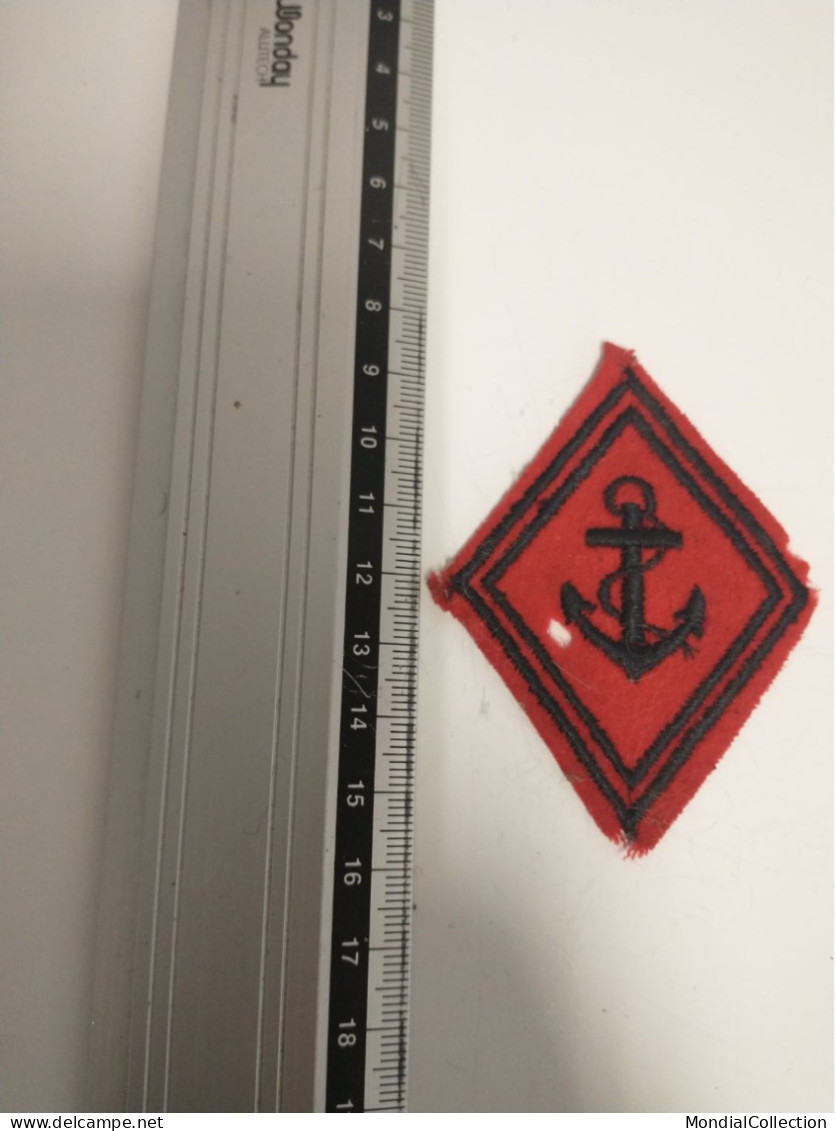 ECUSSON LOSANGE BRAS TISSUS MARINE ANCRE NOIR FOND ROUGE - Patches