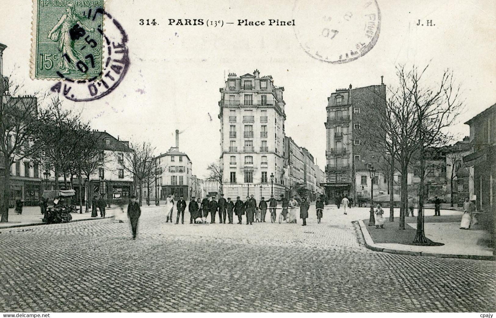0230 - Place Pinel - Arrondissement: 13