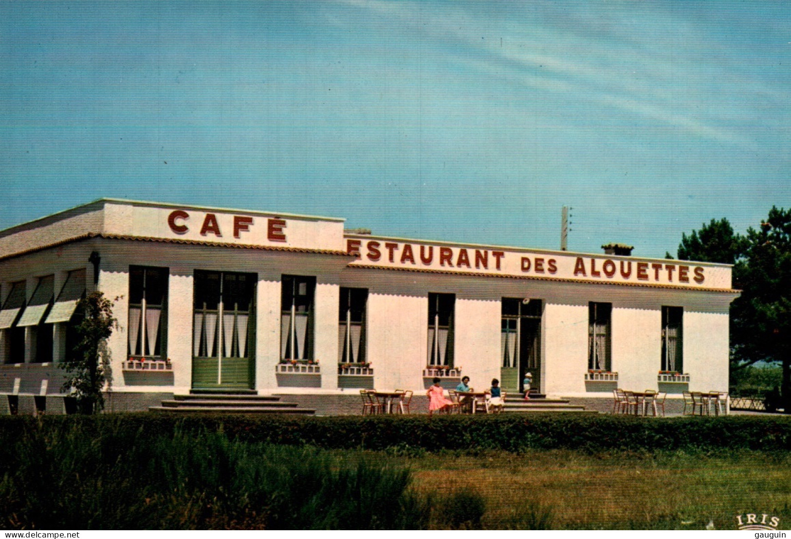 CPSM - Les HERBIERS - MONT Des ALOUETTES - Café Restaurant - Edition Théojac - Les Herbiers