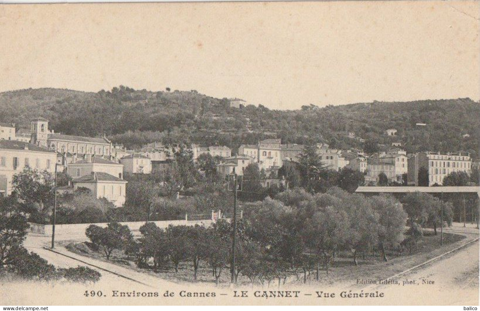 06110 - Le Cannet - Vue Du Tivoli Et Le Marché Des Quatre Saisons - Le Cannet