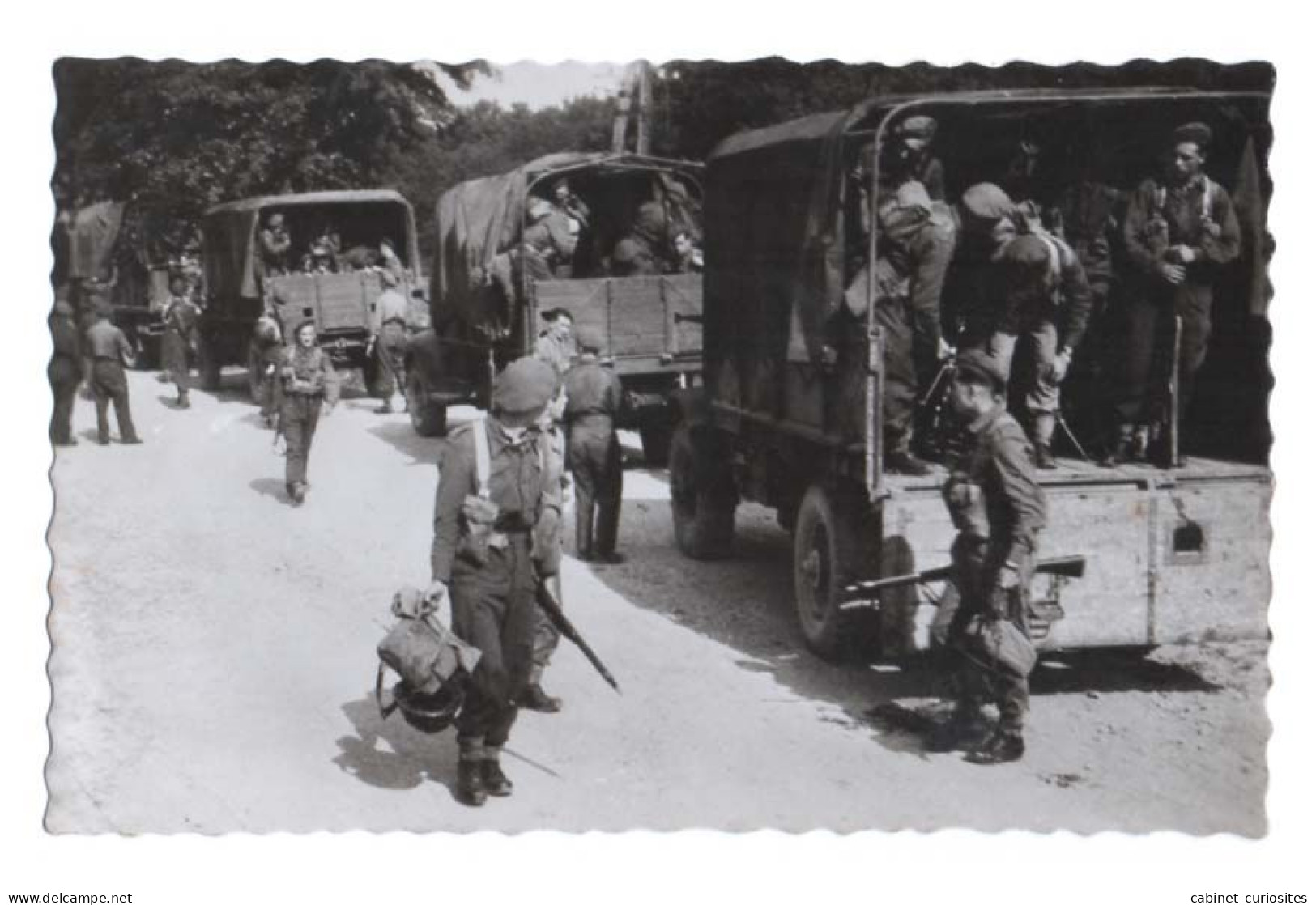 Armée Belge - Infanterie Transportée Par Camions - Belgisch Leger - Infanterie Door Vrachtwagens Gevoerd - Animée - Matériel