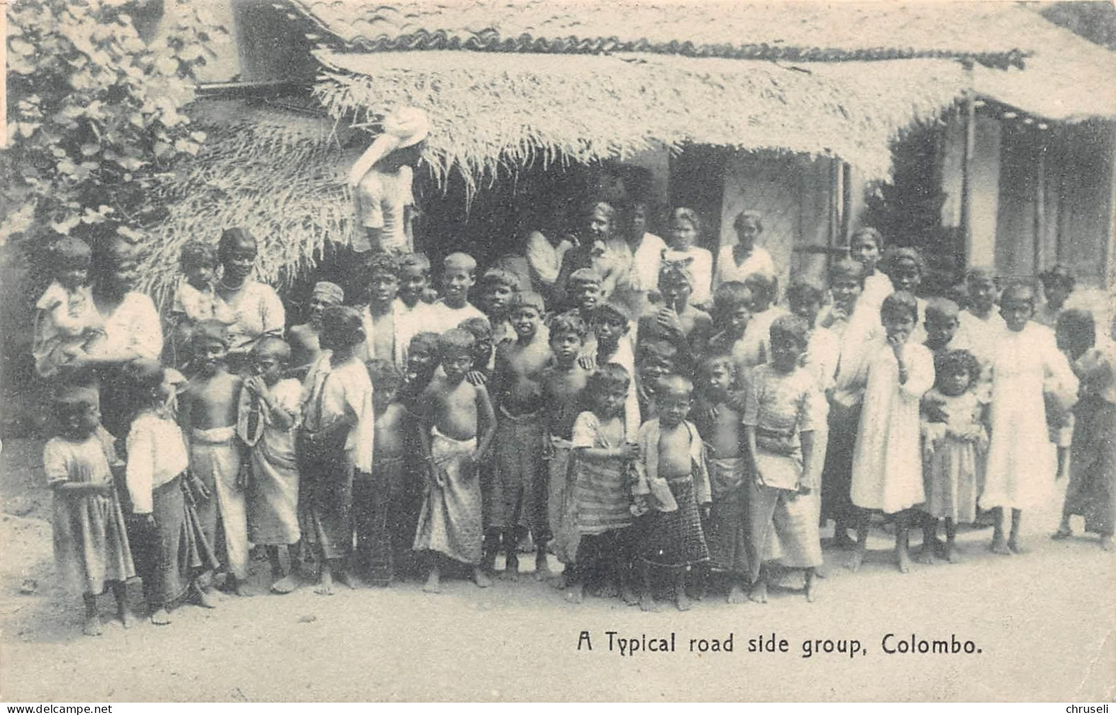 Colombo Typical Roed Side Group - Sri Lanka (Ceylon)