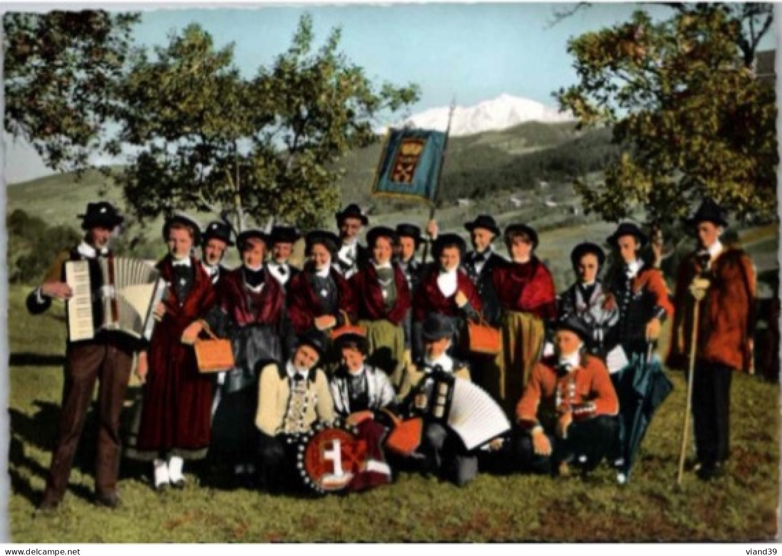 SAVOIE. -  Groupe Folklorique De Flumet " Le Biau Zize " - Costumes