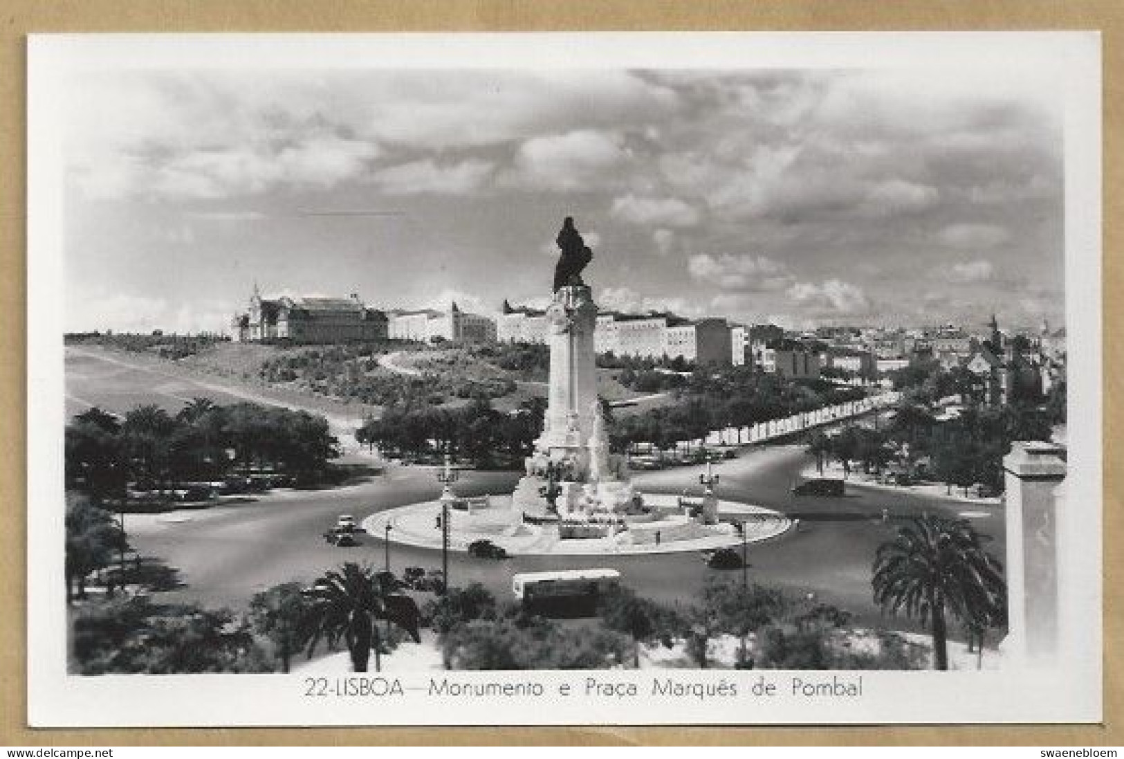 PT.- PORTUGAL. LISBOA. LISSABON. MONUMENTO E PRACA MARQUES DE POMBAL. BUS OLD CAR. ONGELOPEN. - Lisboa