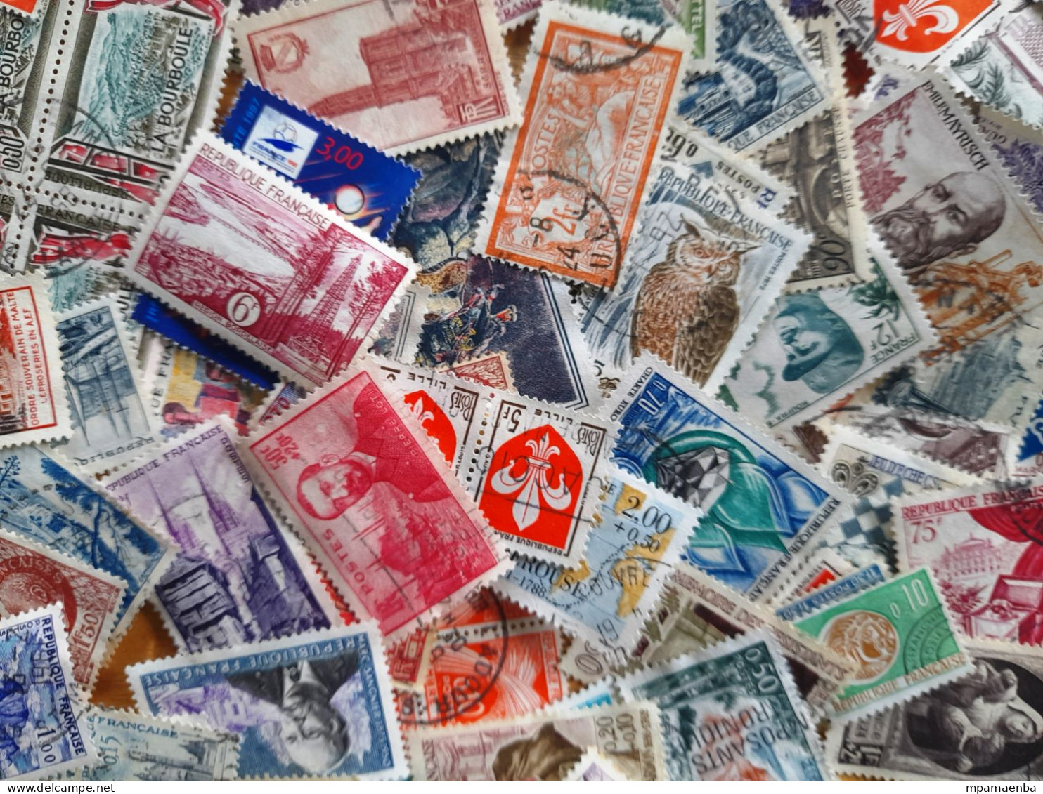 + de 500 timbres français oblitérés.