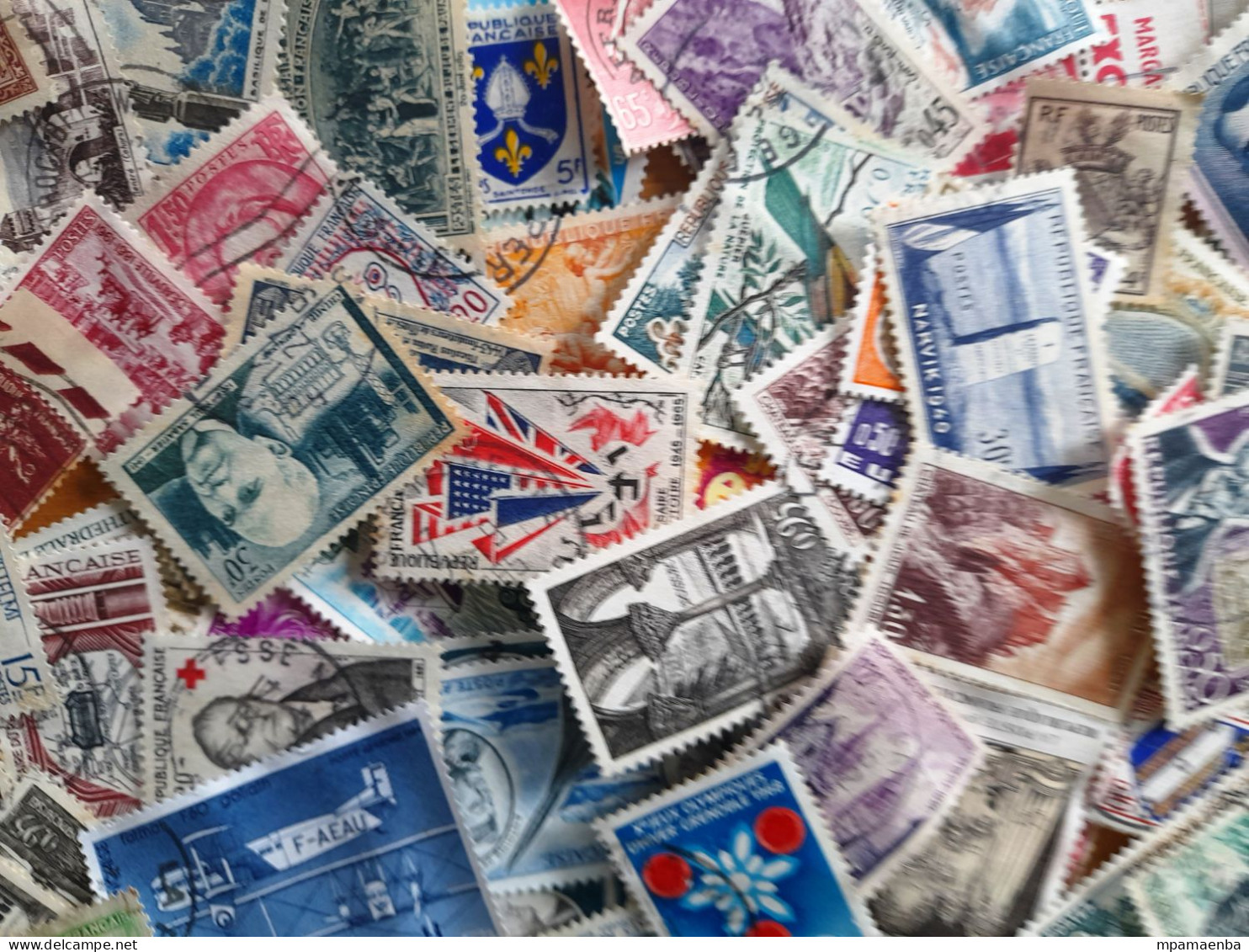 + de 500 timbres français oblitérés.