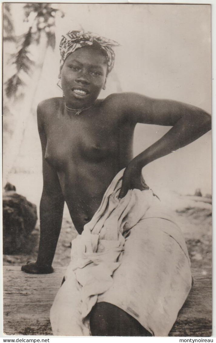 Dahomey , Jeune  Fille  Sein Nue  De La  Côte - Dahome