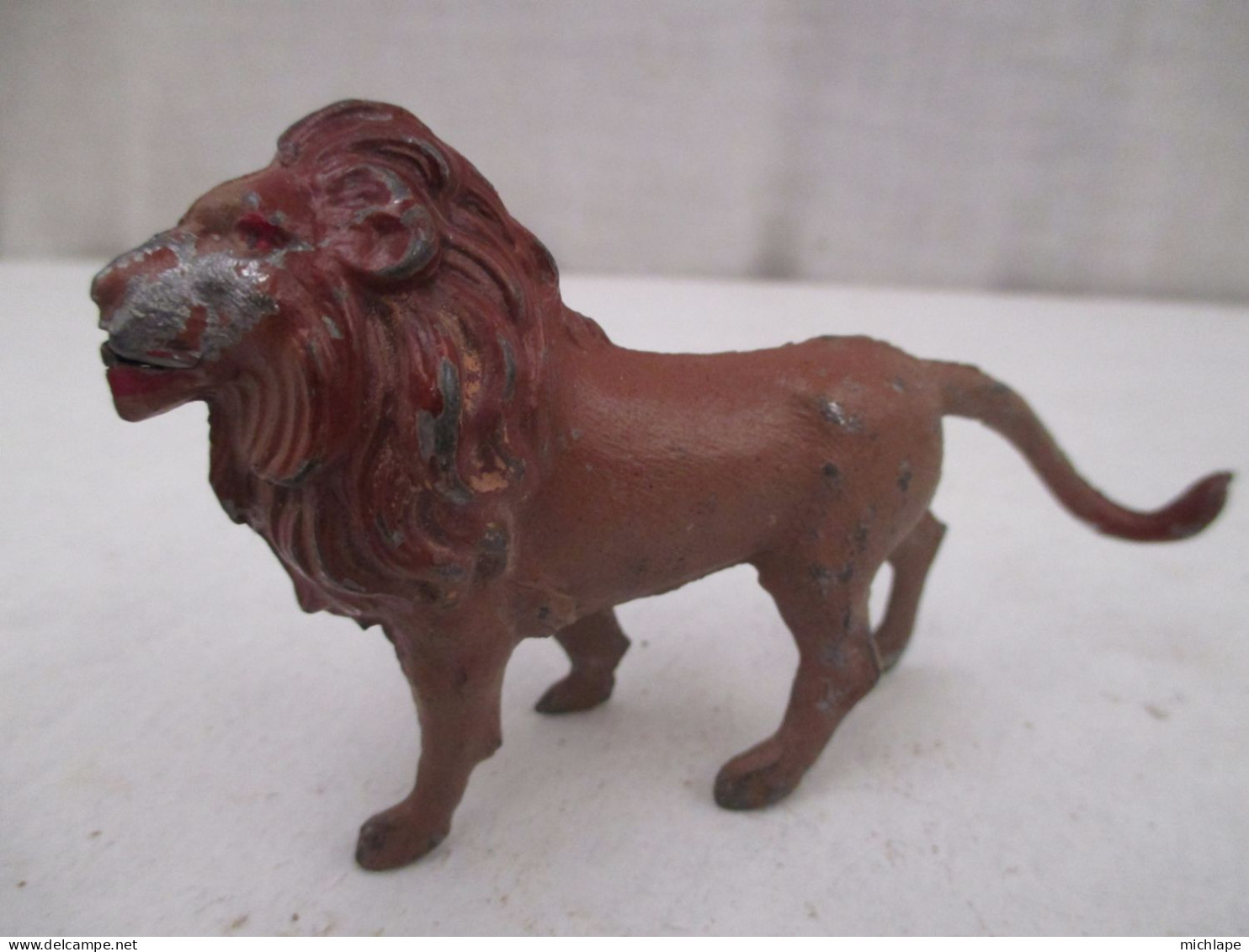 Lion En  Plomb H 5 Cm Sur 10 Cm - Giocattoli Antichi