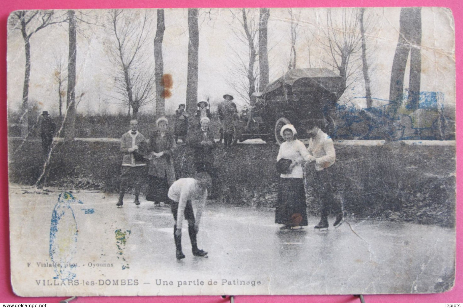 Visuel Très Peu Courant - 01 - Villars Les Dombes - Une Partie De Patinage - Villars-les-Dombes