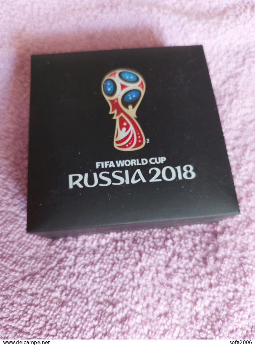 Armenien / Armenie / Armenia .2018 FIFA WORLD CUP.RUSSIA.silver Coin In Box  PROOF - Armenië