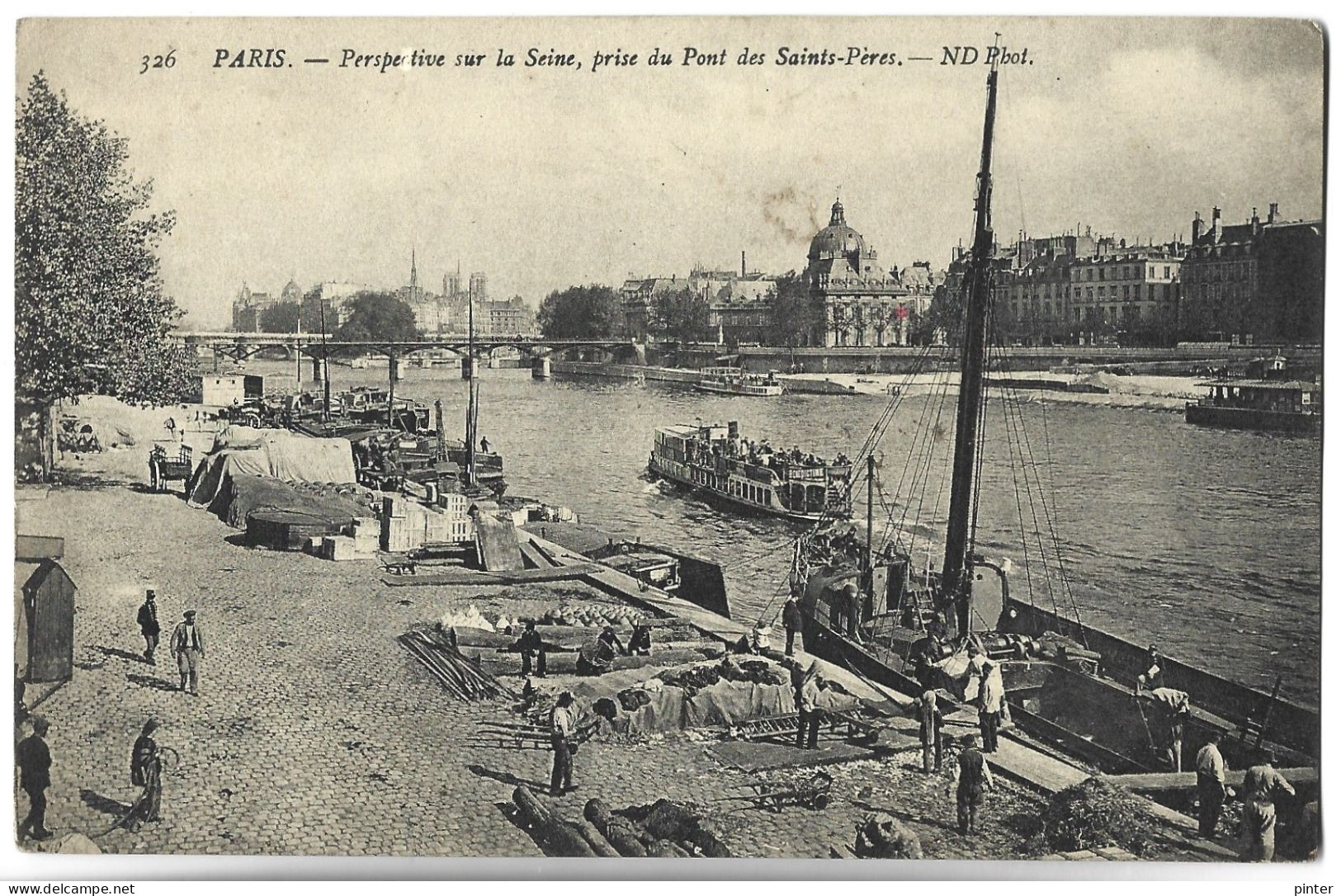 PENICHE - PARIS - Perspective Sur La Seine, Prise Du Pont Des Saints Pères - Péniches