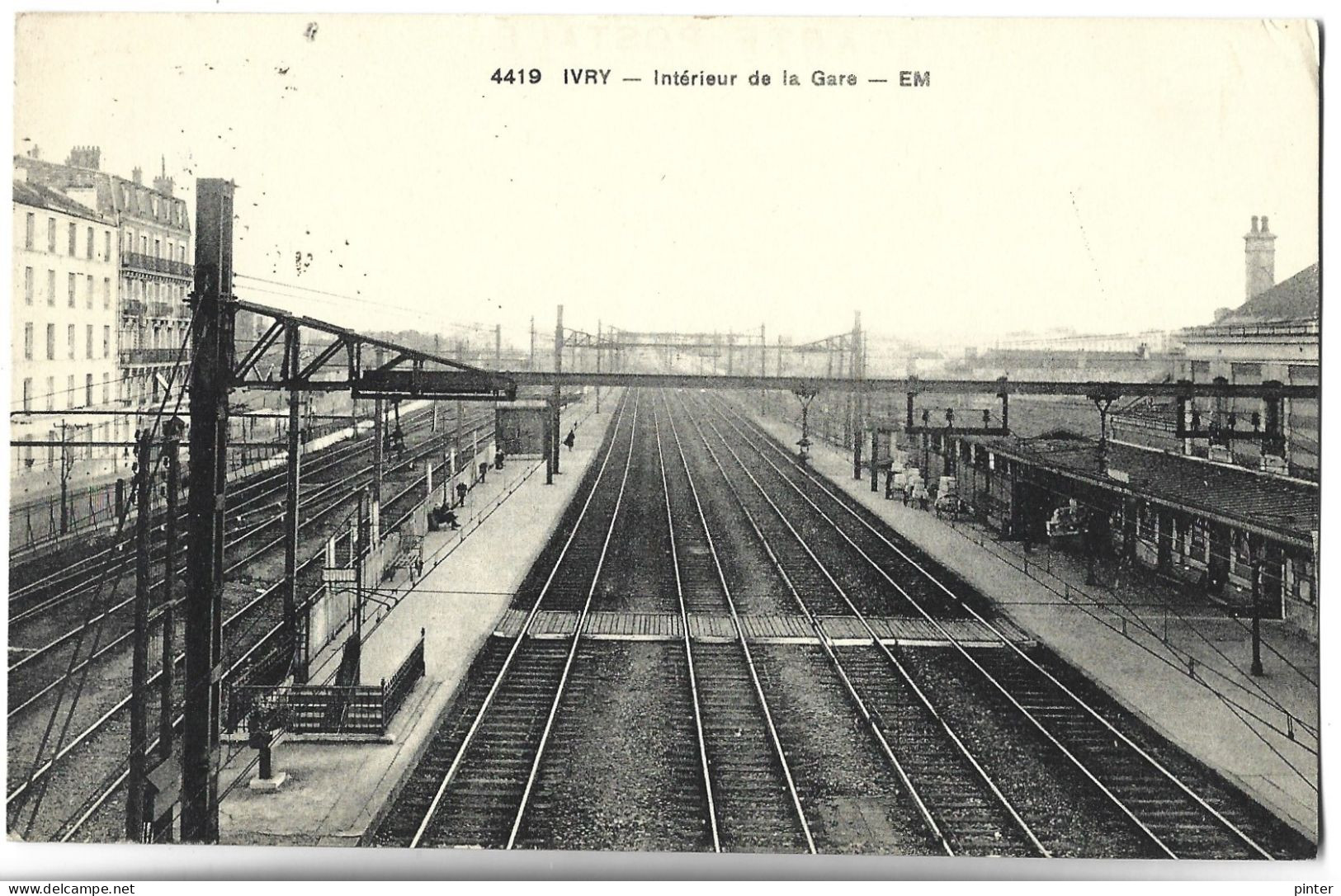 IVRY SUR SEINE - Intérieur De La Gare - Ivry Sur Seine