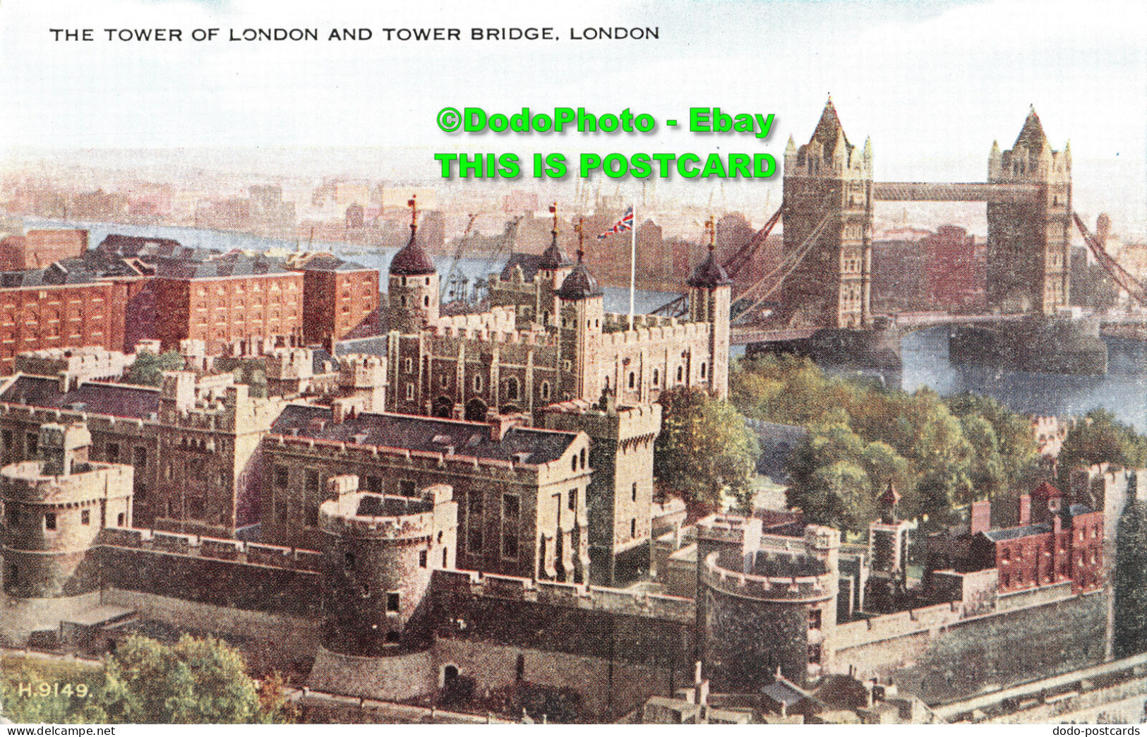 R437465 London. The Tower Of London And Tower Bridge. Valentine. Valesque - Autres & Non Classés