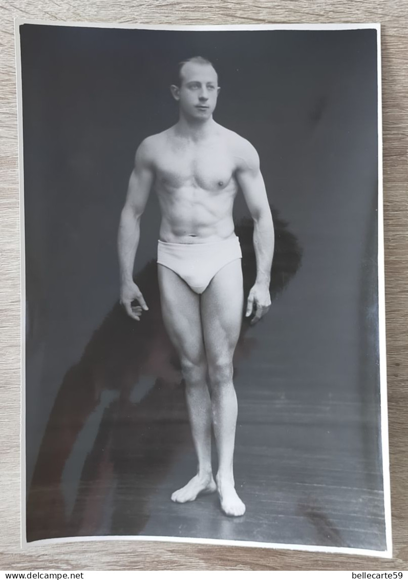 Grande Photo Homme Torse Nu Fernand Liégeois Artiste - Personalidades Famosas