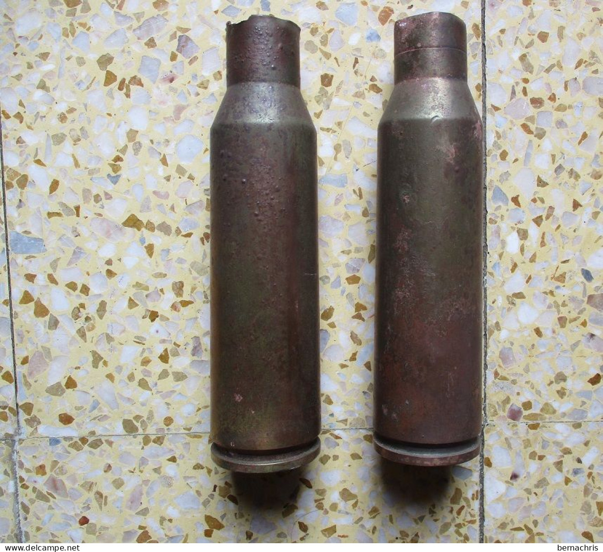 Lot De 2 Douilles De 25 Mm Datée De 1939 Ww2 - Sammlerwaffen