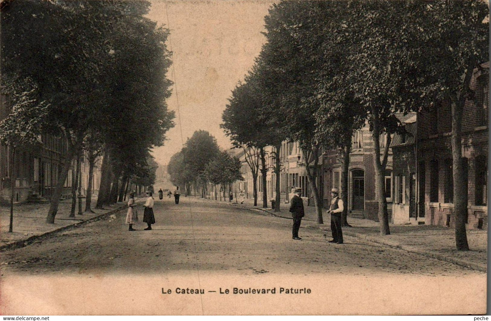 N°432 W -cpa Le Cateau -le Boulevard Paturie- - Le Cateau