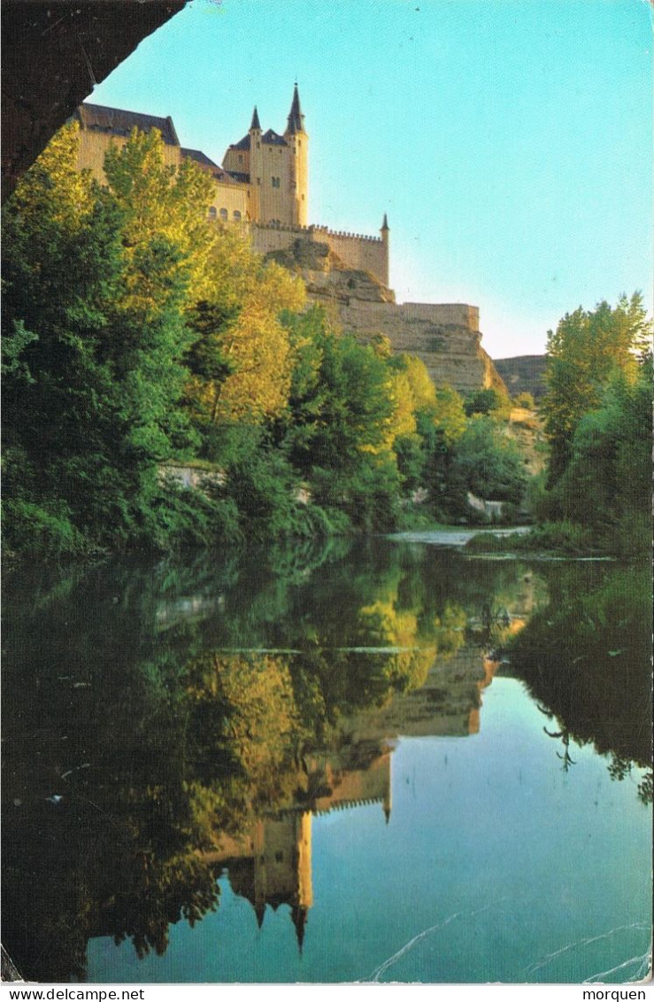 54837. Postal SAN ILDEFONSO (Segovia) 1965. Vista Del Alcazar De SEGOVIA, Reflejado En El Eresma - Cartas & Documentos