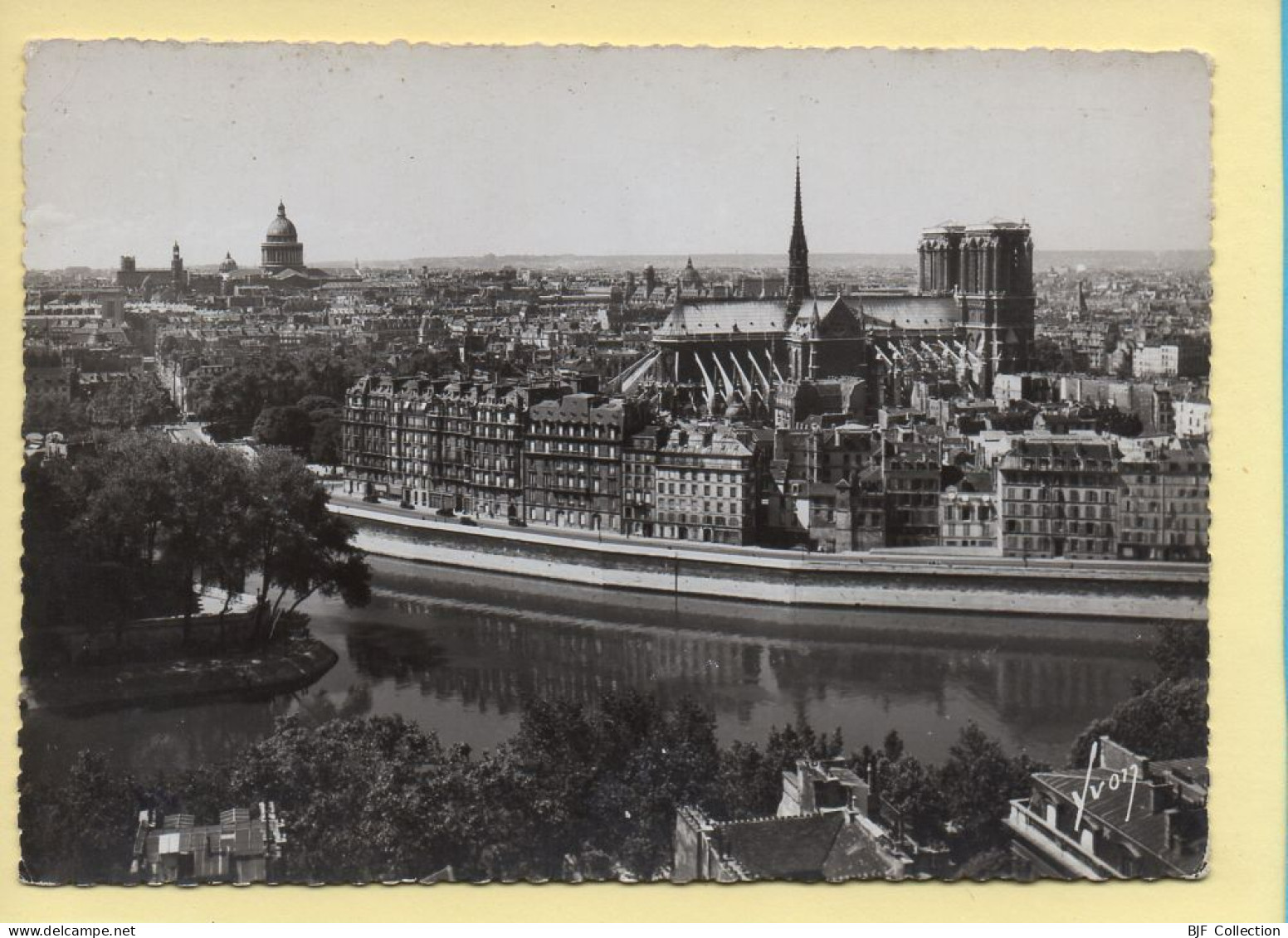 PARIS (04) Notre-Dame Vue Du Quai De L'Hôtel De Ville / CPSM (voir Scan Recto/verso) - Arrondissement: 04
