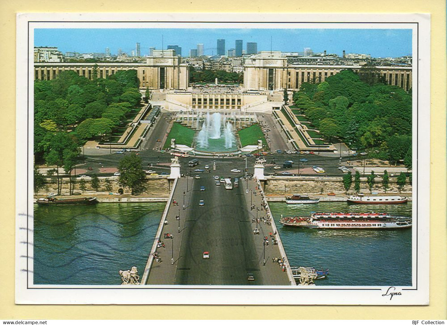 PARIS : Le Pont D'Iéna Et Les Jardins Du Trocadéro (voir Scan Recto/verso) - Bruggen