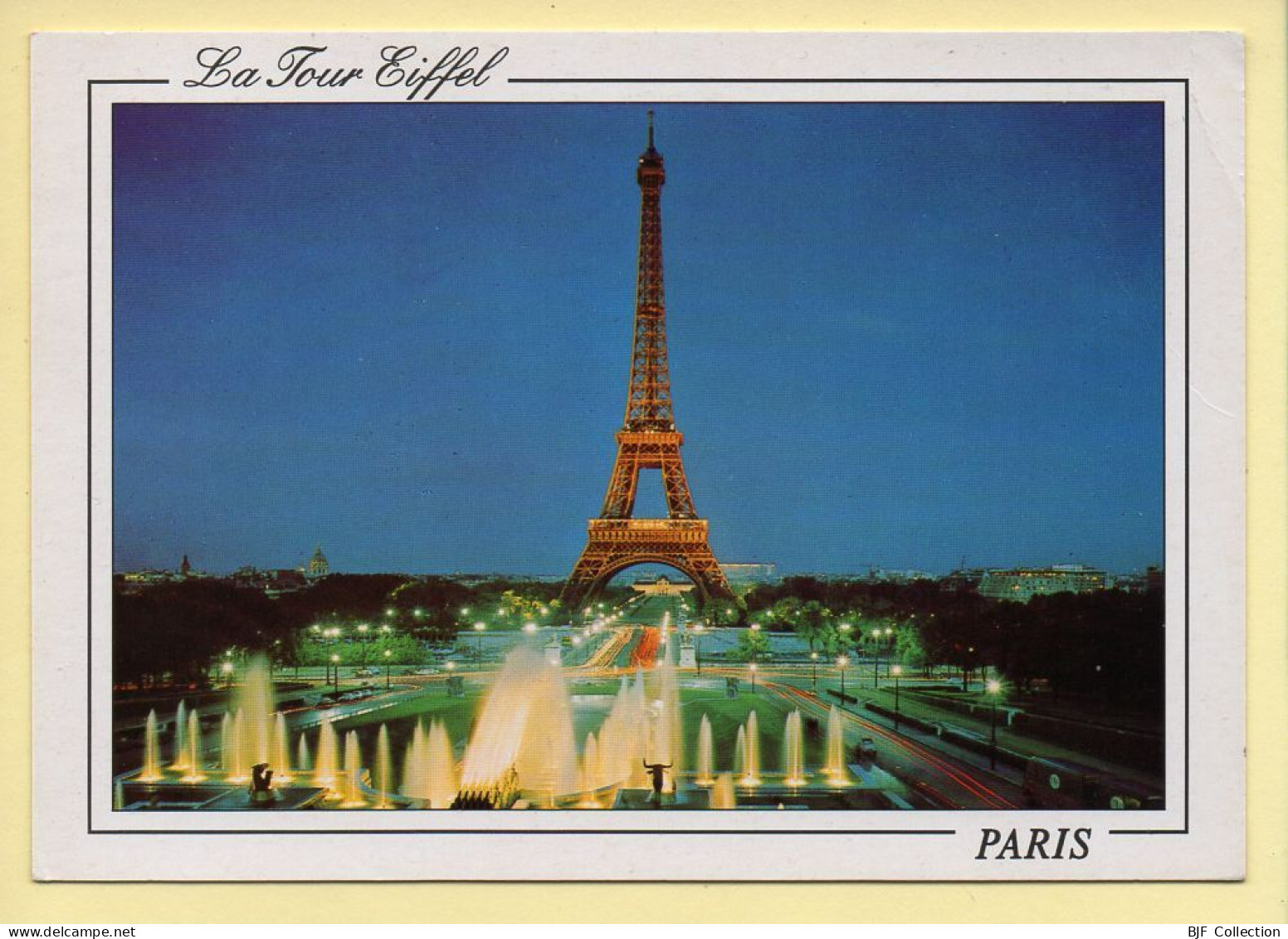 PARIS La Nuit : La Tour Eiffel Et Les Jardins Du Trocadéro (voir Scan Recto/verso) - Paris La Nuit