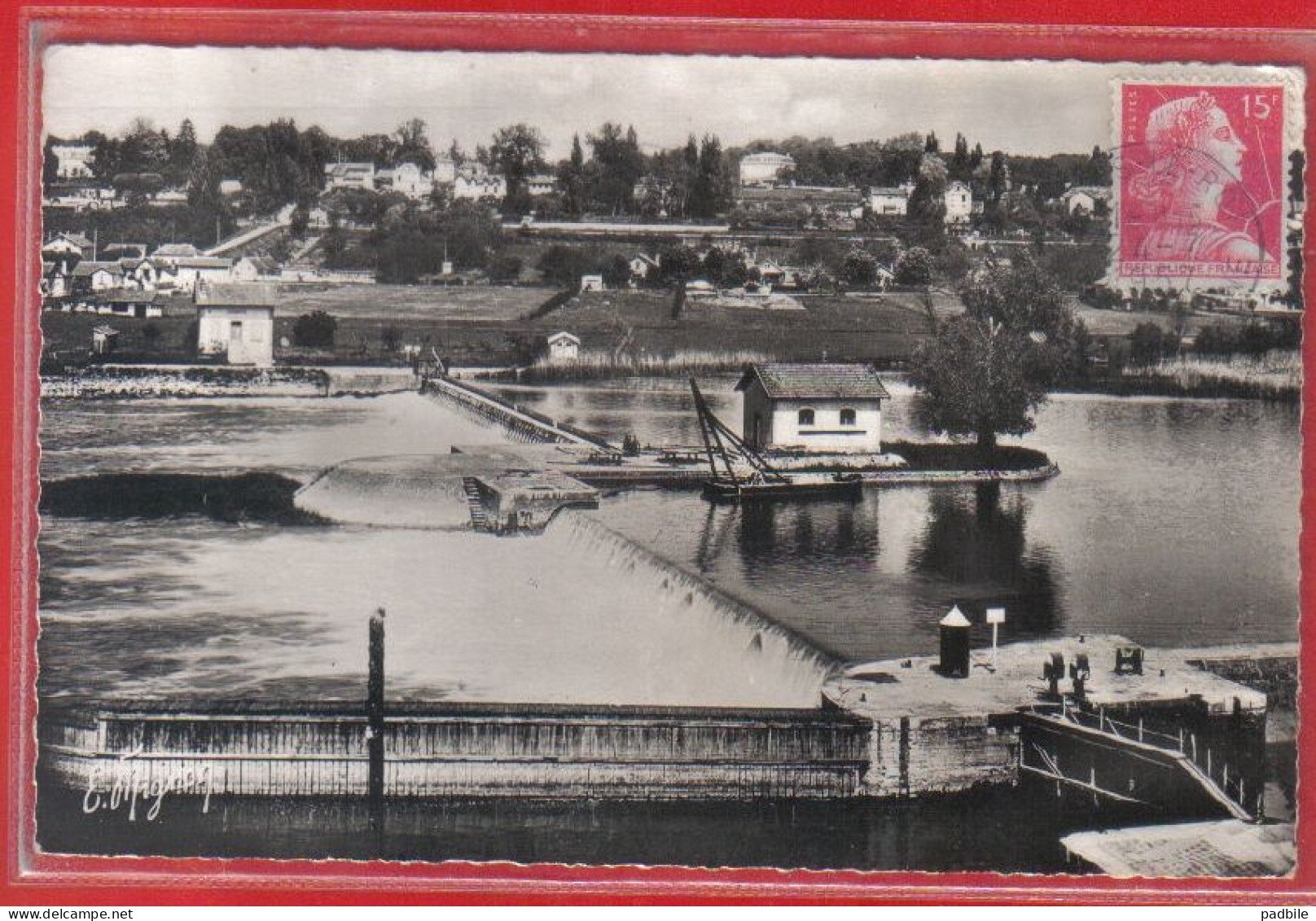 Carte Postale 77. Bois-le-Roi  Barrage De La Cave    Très Beau Plan - Bois Le Roi