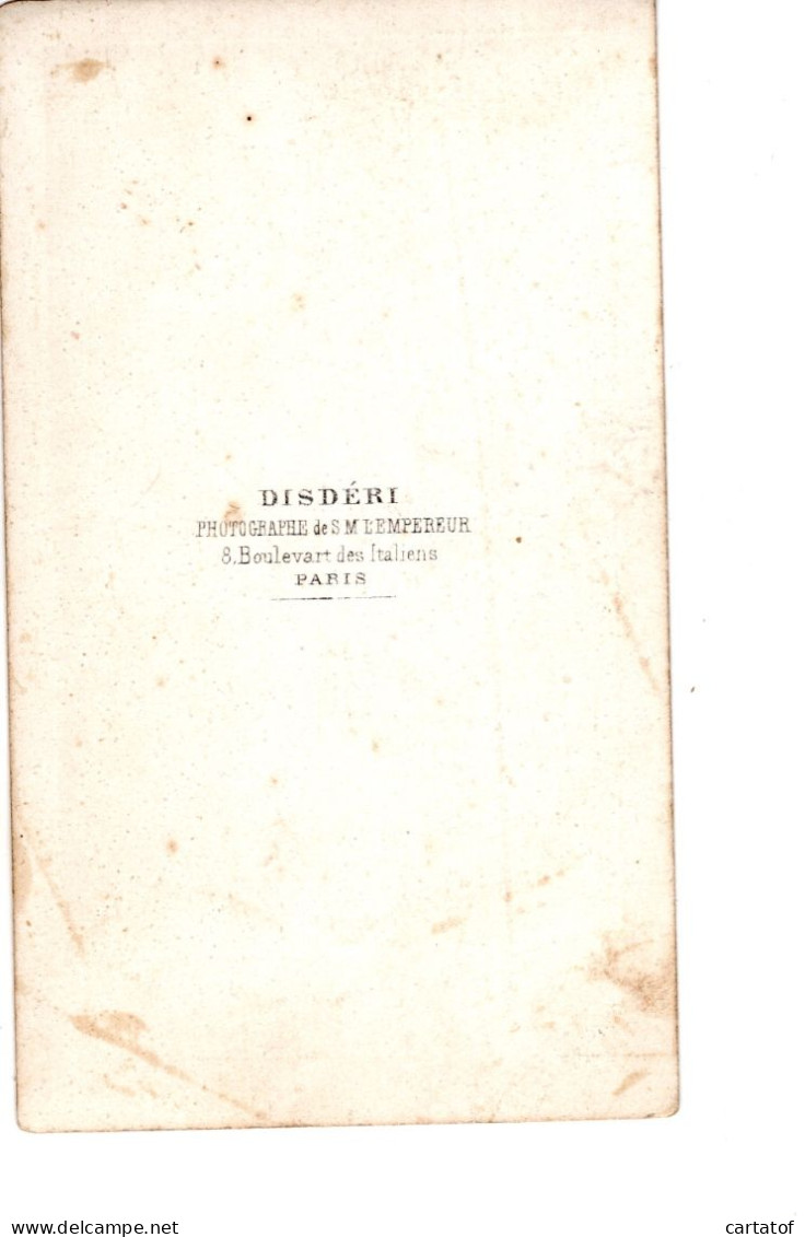 Photographie DISDERI Photographe De SM L'Emperuer à PARIS .  Homme Assis . - Personas Anónimos